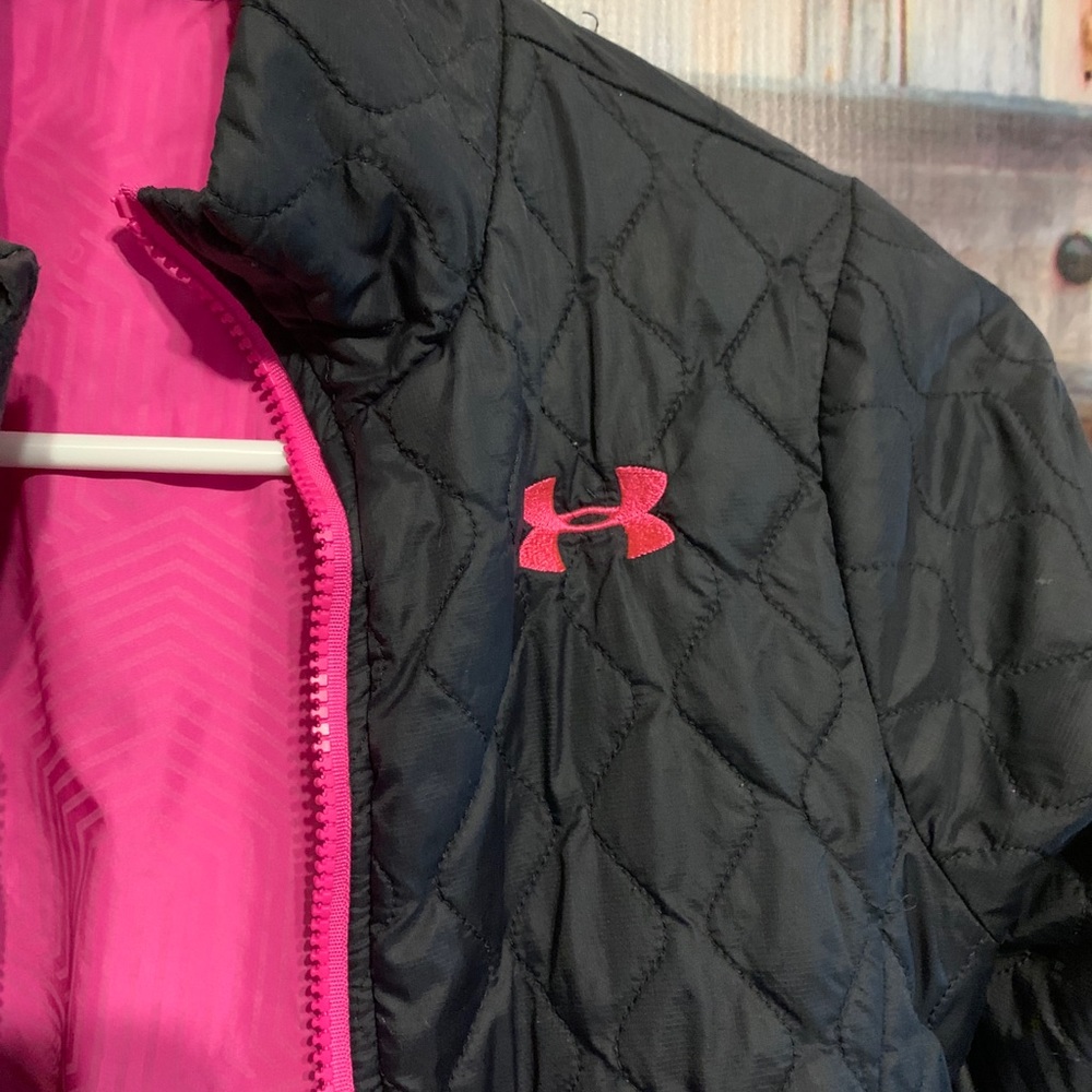 Slightly used YOUTH winter jacket! Under Armor